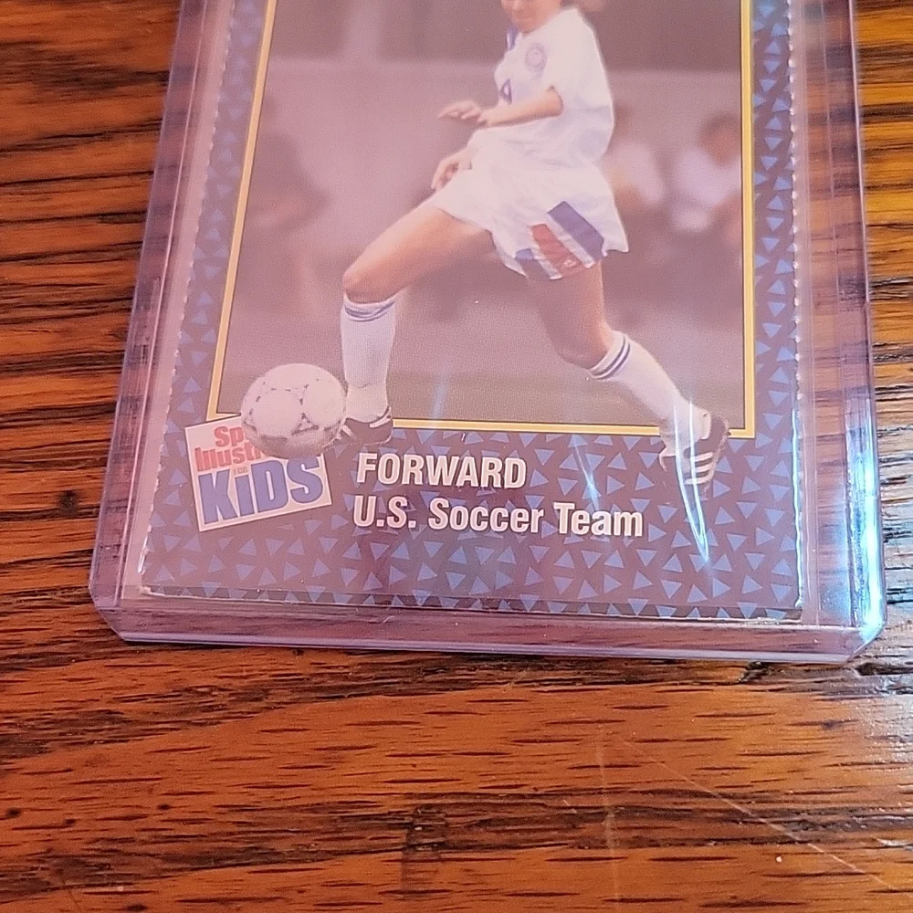 1992 Sports Illustrated for Kids Mia Hamm Rookie Card #71 - Picture 4 of 4